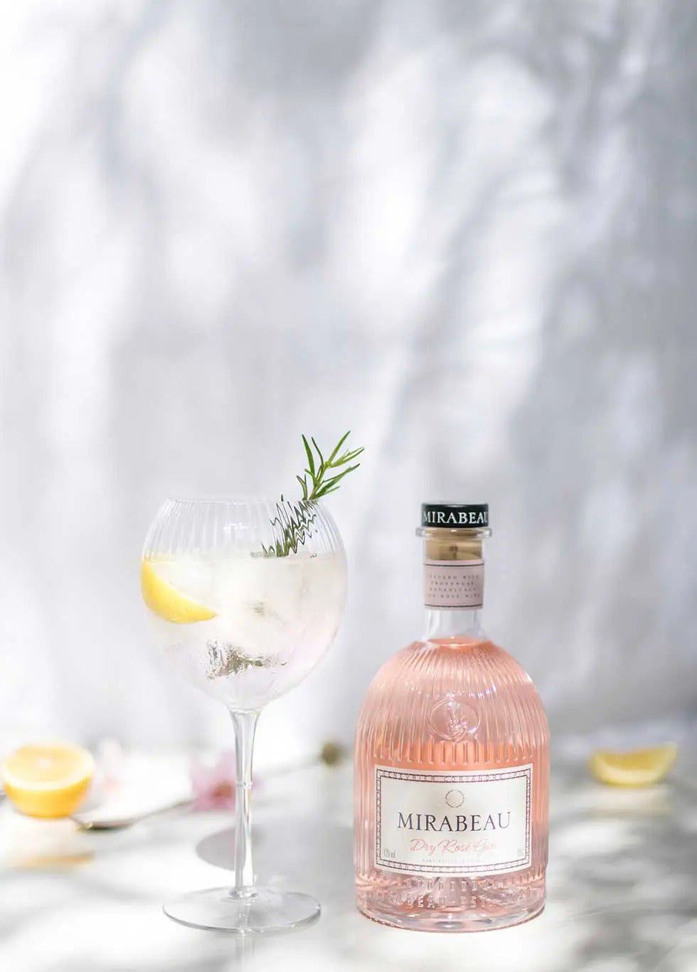 Mirabeau Dry Gin (0,2 l) + Mirabeau Glas Spirituosen - Spree Gourmet